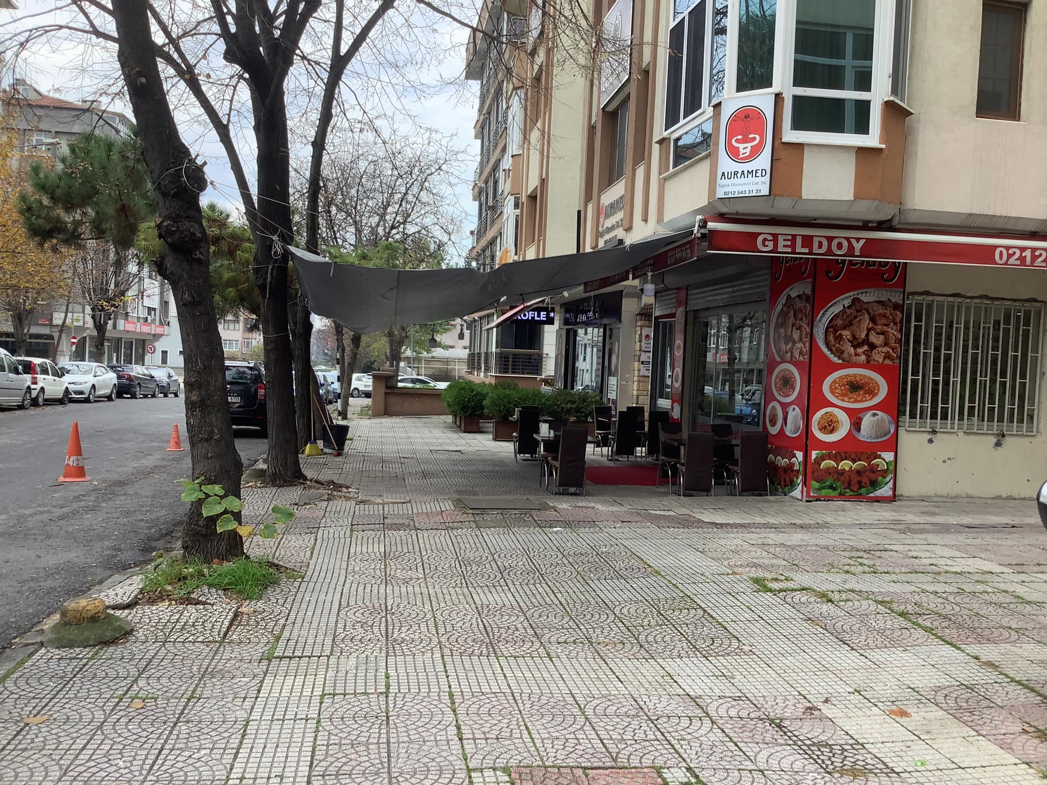 Bakırköy İncirli’de “Gel Doy Lezzeti” Dış Görünüm ve İletişime Önem Vermeli mi?