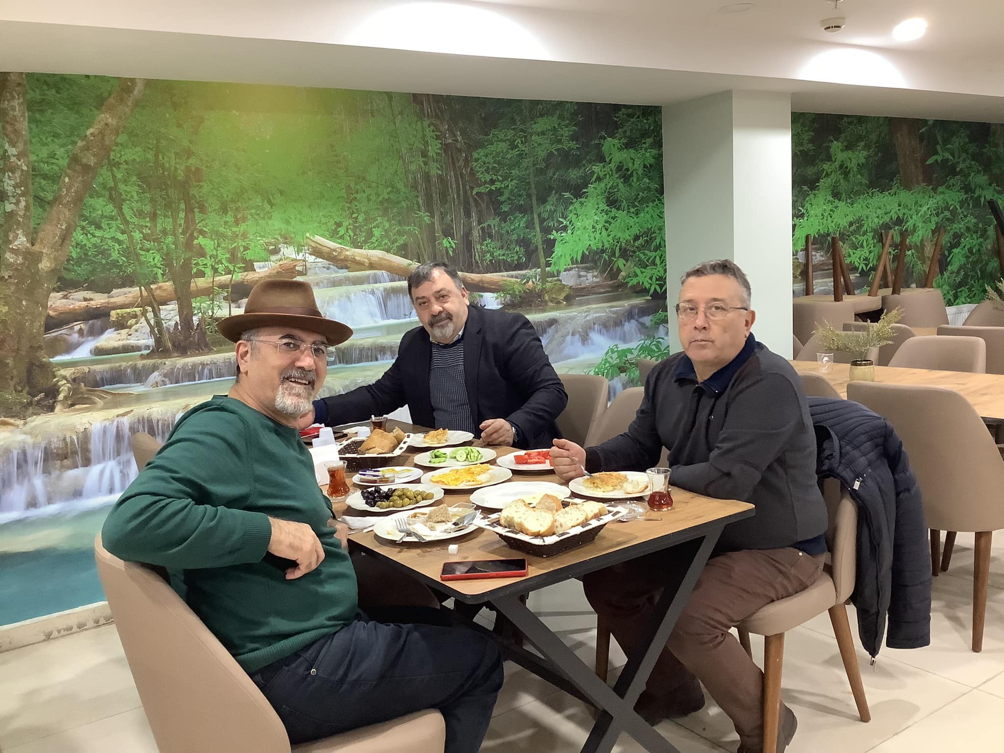 As Kent Sitesinde Yaşayan Yaşlılar İçin Mehti Demir’i, Asude Yaşam ve Sağlık Merkezi’nde Fikret Bayrak Ağırladı Bilgilendirdi?