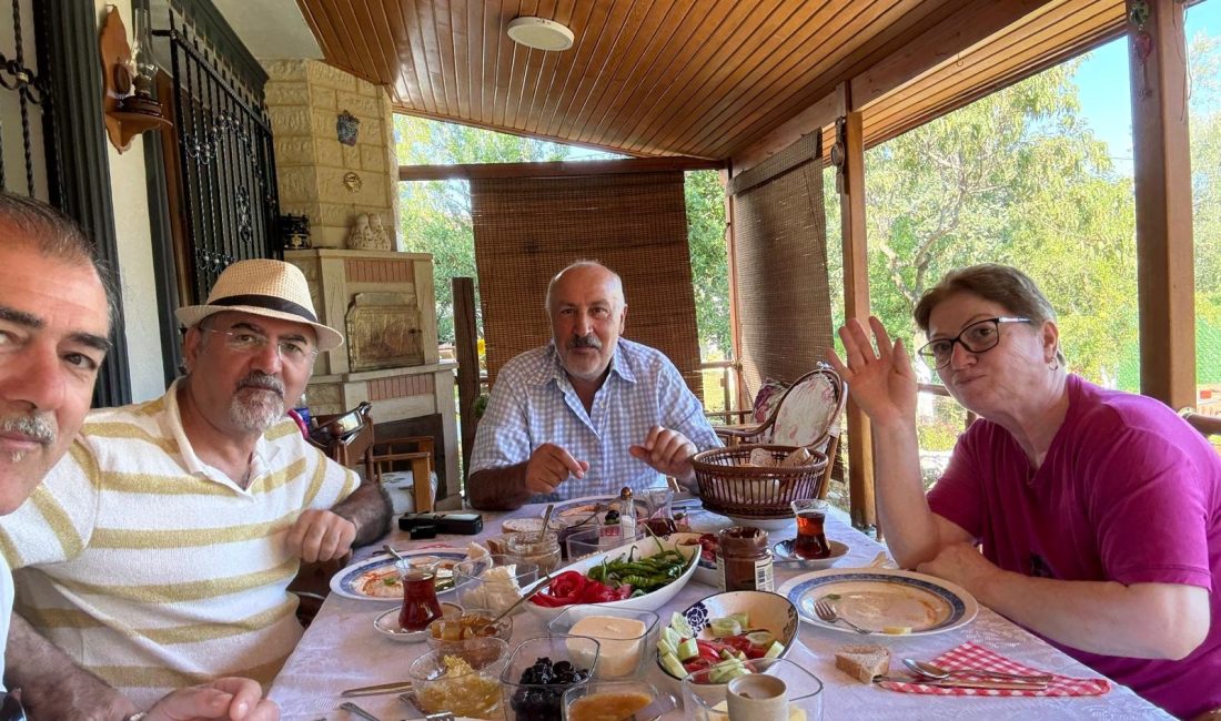 Hala Şengül Sadi’nin Kahvaltısında