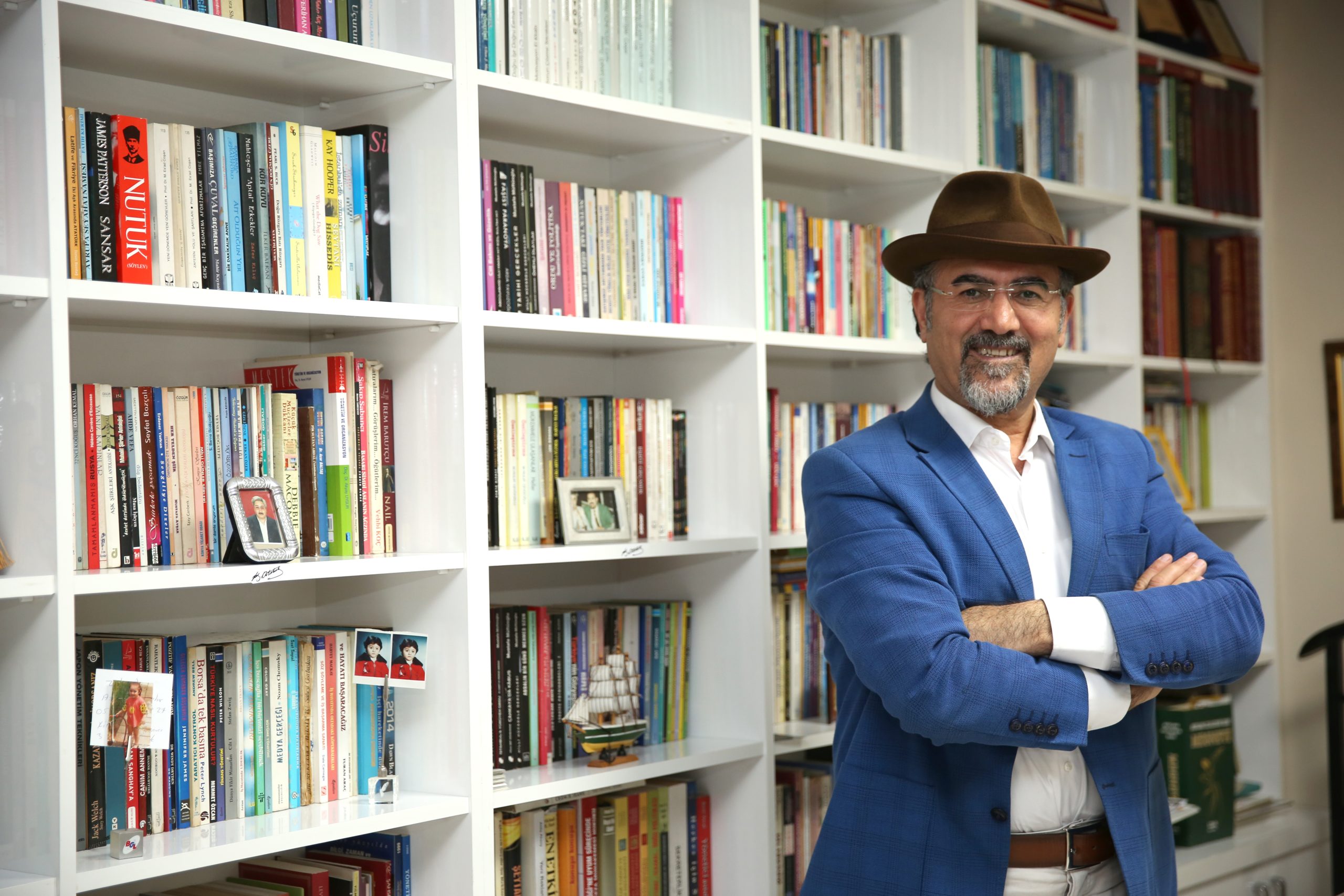 Işık Yoksa Renk de Yok