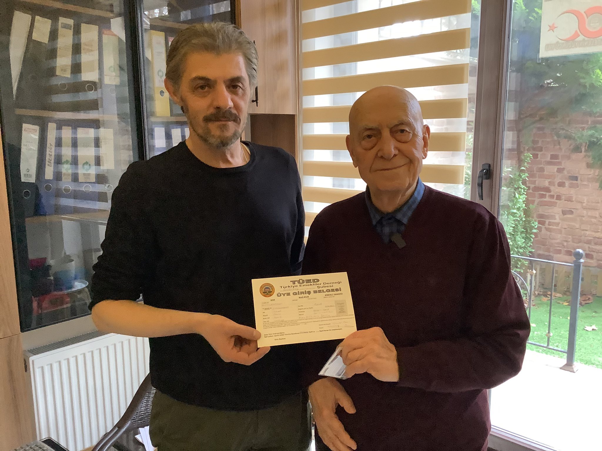Bakırköy’ün Kanaat Önderlerinden Yüksel Akan, Türkiye Emekliler Derneği’ne Üye Oldu