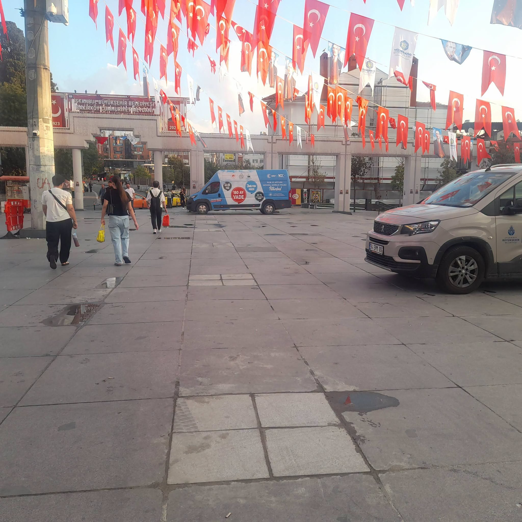 Bakırköy’de Ağaçları Sevenlere Bir Sorumuz Var!