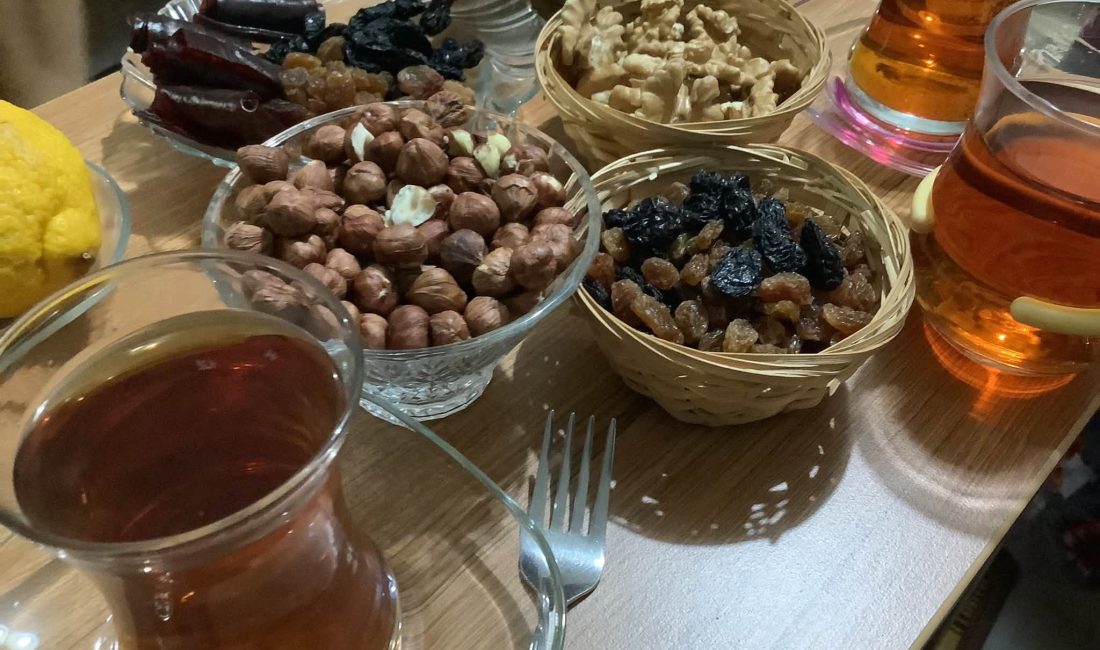 Hülya ve Sinan Söylemez’de Çay